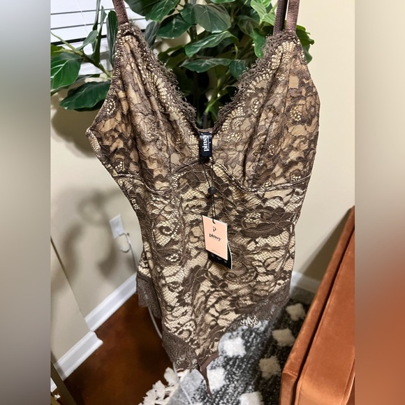 Pinsy Shapewear Bodysuits. Sold separately - Picture 1 of 4